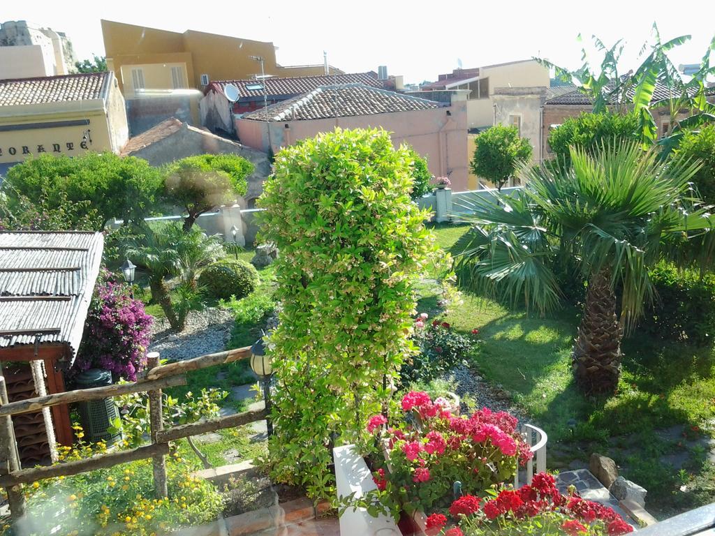 Bed and Breakfast L'Antico Borgo Milazzo Exterior foto