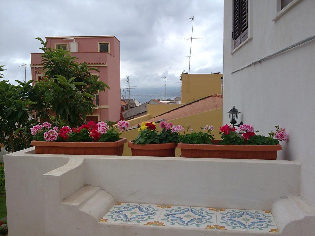 Bed and Breakfast L'Antico Borgo Milazzo Exterior foto